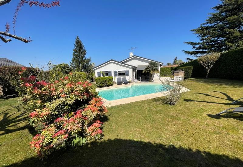 Vente Maison QUINSAC - 4 pièces -117 m² - (33360)
