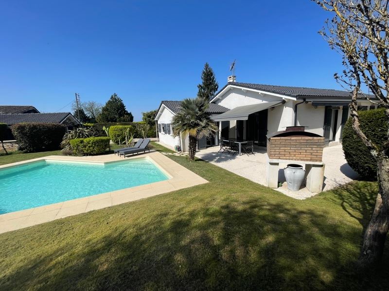 Vente Maison QUINSAC - 4 pièces -117 m² - (33360)