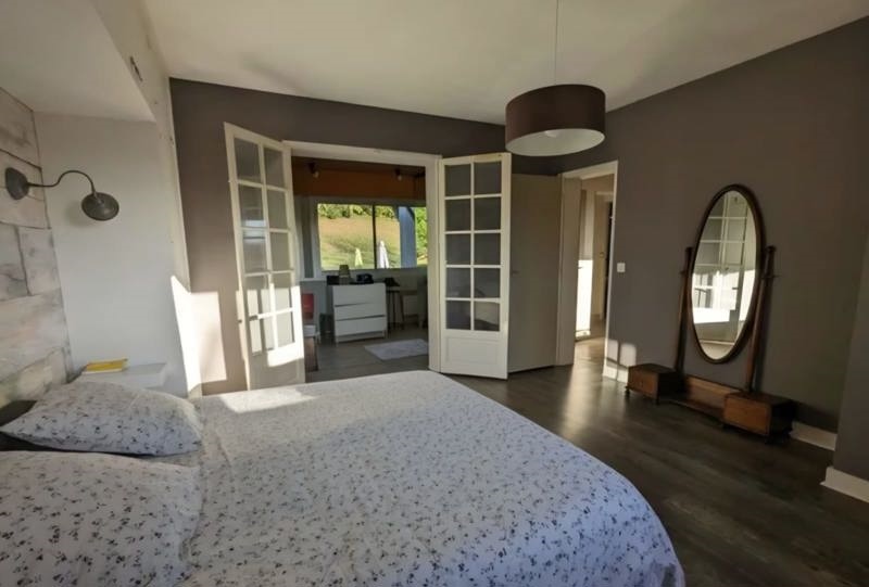 Vente Maison QUINSAC - 4 pièces -203 m² - (33360)