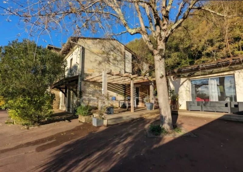 Vente Maison QUINSAC - 4 pièces -203 m² - (33360)