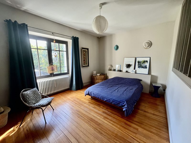 Vente Maison CAMBLANES ET MEYNAC - 5 pièces -153 m² - (33360)