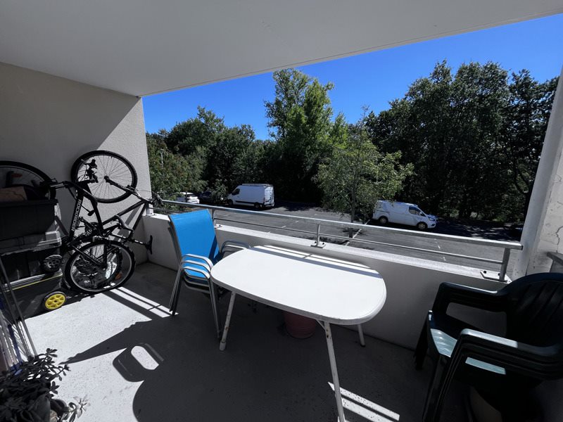 Vente Appartement ST CAPRAIS DE BORDEAUX - 3 pièces -67 m² - (33880)