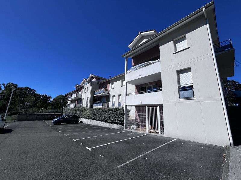 Vente Appartement ST CAPRAIS DE BORDEAUX - 3 pièces -67 m² - (33880)