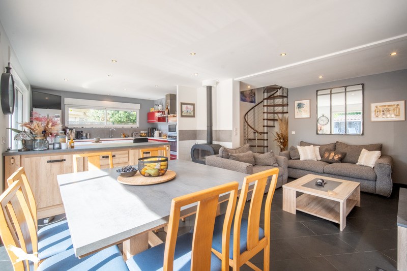 Vente Maison LEON - 6 pièces -160 m² - (40550)
