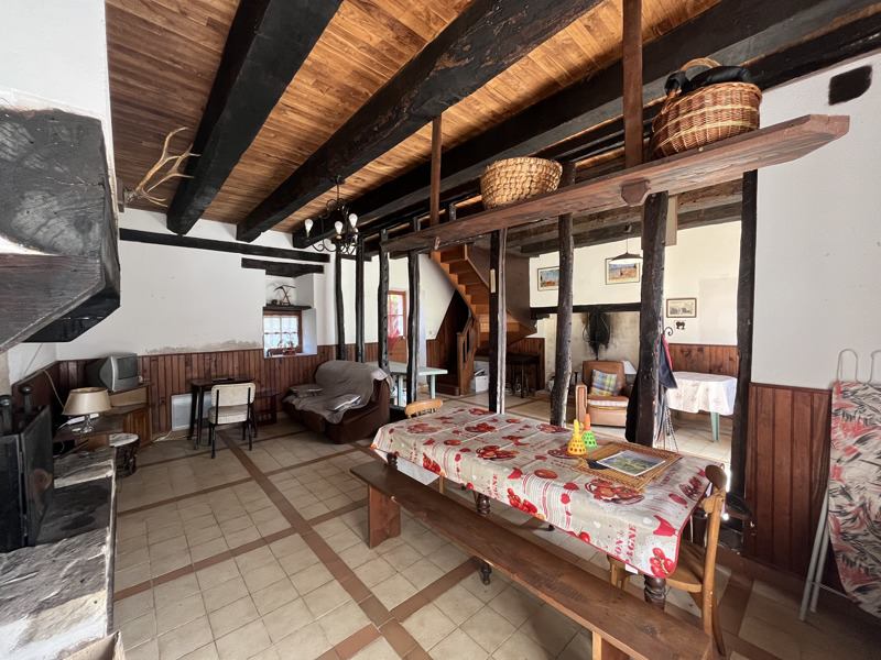 Vente Maison MIALET - 3 pièces -97 m² - (24450)