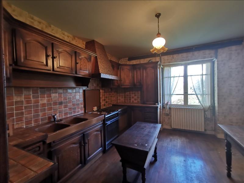 Vente Maison MIALET - 8 pièces -229 m² - (24450)