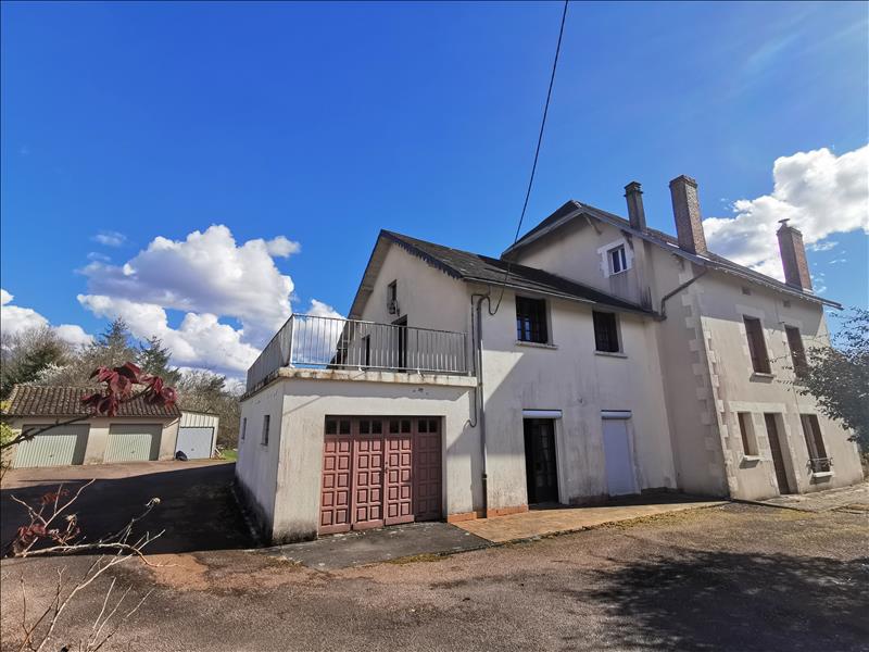 Vente Maison MIALET - 8 pièces -229 m² - (24450)