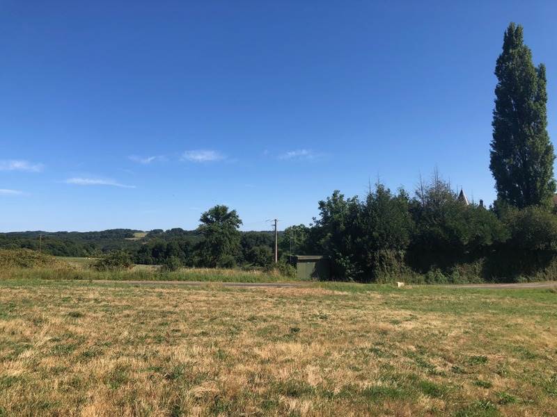 Terrain constructible à Sarrazac