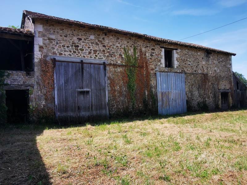 Vente Grange ST MARTIN DE FRESSENGEAS - 1 pièce - - (24800)