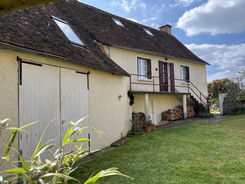 Maison en pierre à Corgnac-sur-l'Isle
