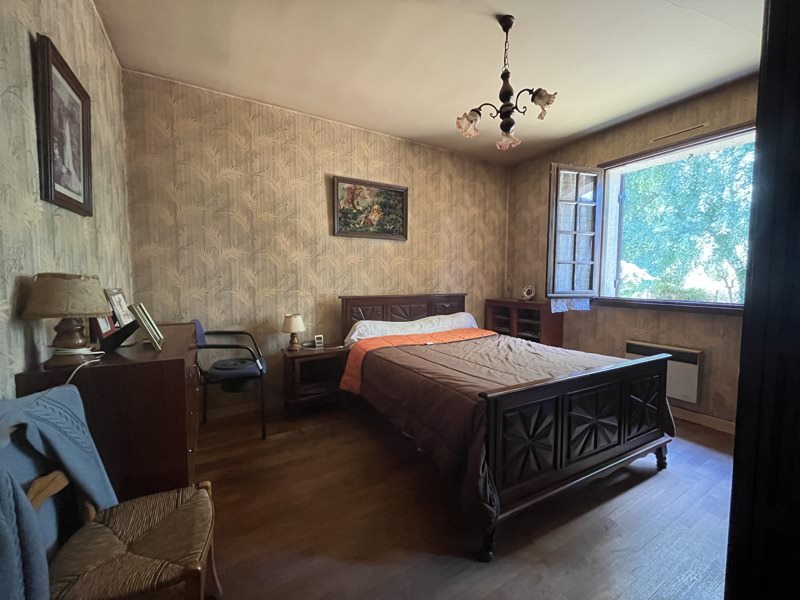 Vente Maison MIALET - 3 pièces -77 m² - (24450)