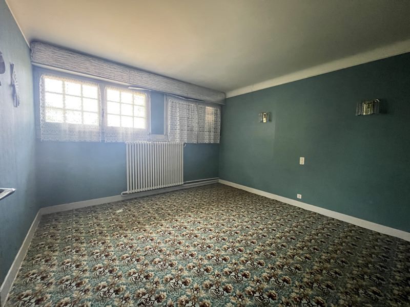 Vente Maison CHALAIS - 5 pièces -138 m² - (24800)
