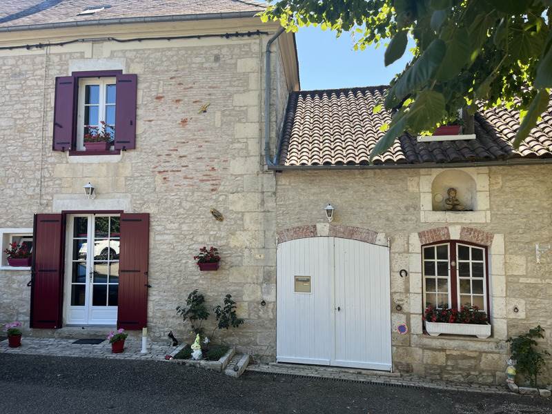 Maison en pierre à Coulaures
