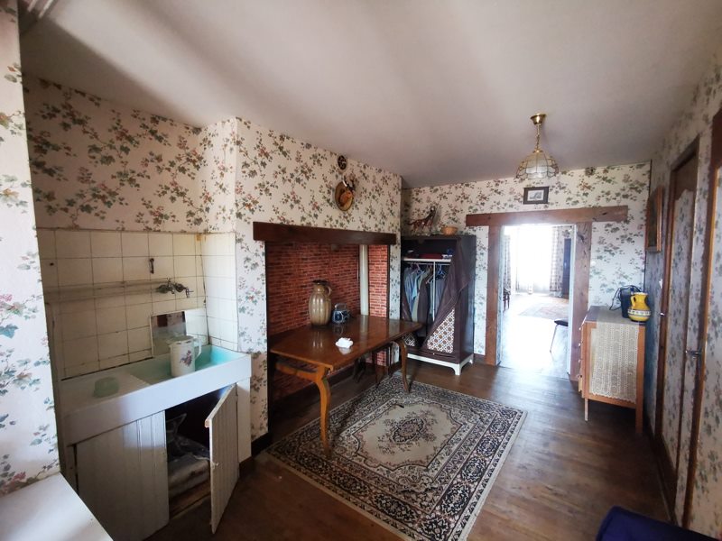 Vente Maison MIALET - 5 pièces -170 m² - (24450)