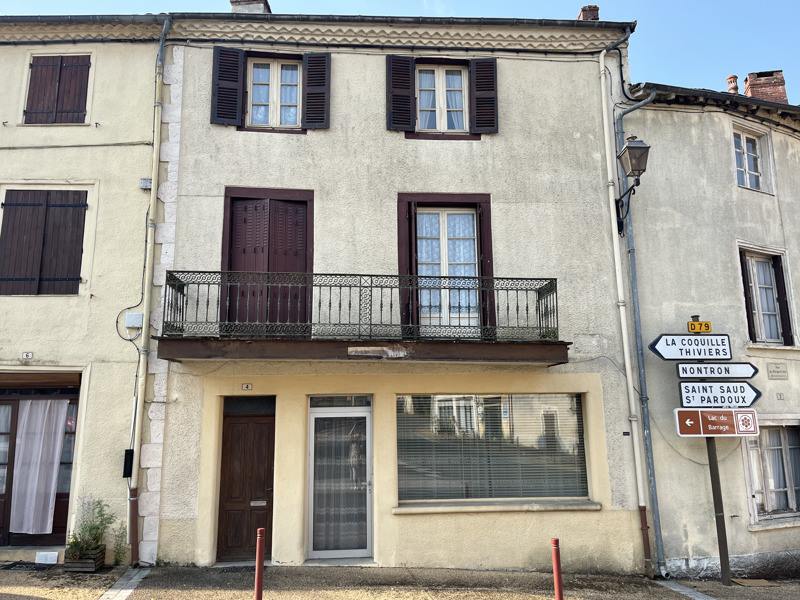 Vente Maison MIALET - 5 pièces -170 m² - (24450)