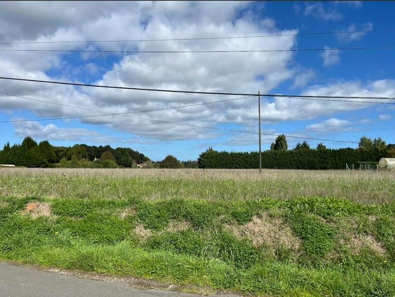 Terrain constructible à Nantheuil