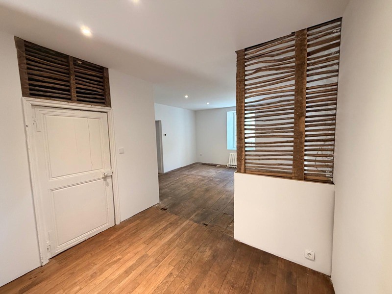 Vente Maison SARRAZAC - 8 pièces -183 m² - (24800)