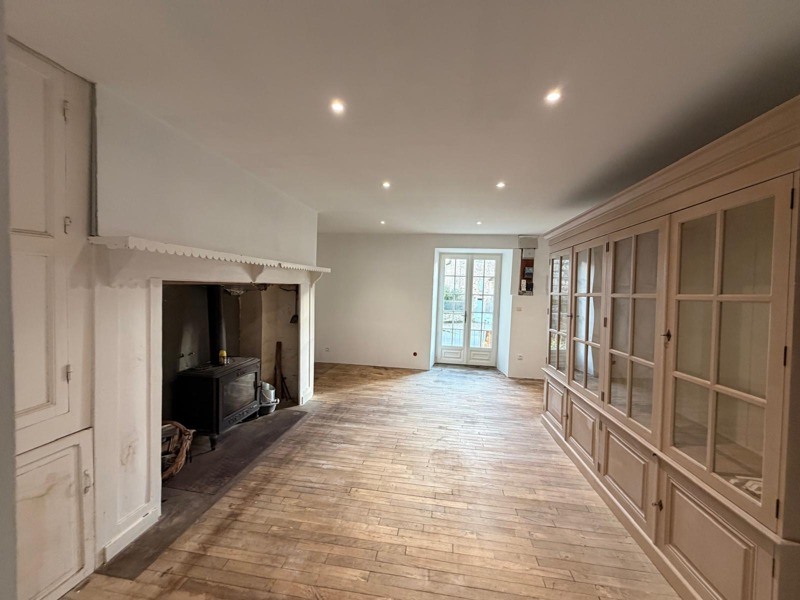 Vente Maison SARRAZAC - 8 pièces -183 m² - (24800)