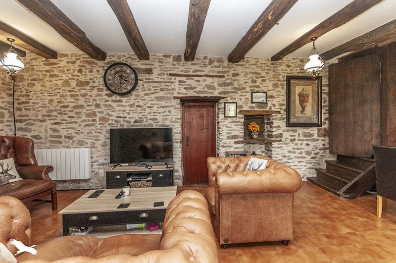 Vente Maison ST PAUL LA ROCHE - 5 pièces -149 m² - (24800)