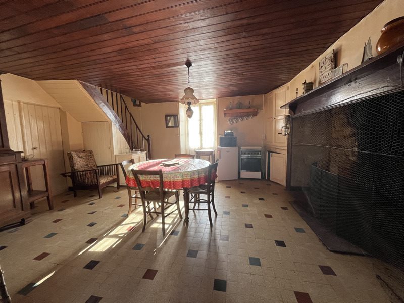 Vente Maison NANTHIAT - 3 pièces -68 m² - (24800)