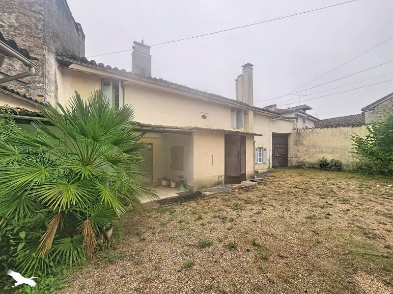 Maison 8 pièces 169 m² · à Corgnac-sur-l'Isle · 169 m² · 61 600 €