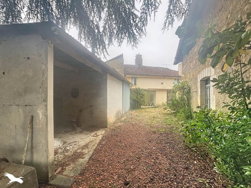 Vente Maison Corgnac-sur-l'Isle - 8 pièces -169 m² - (24800)