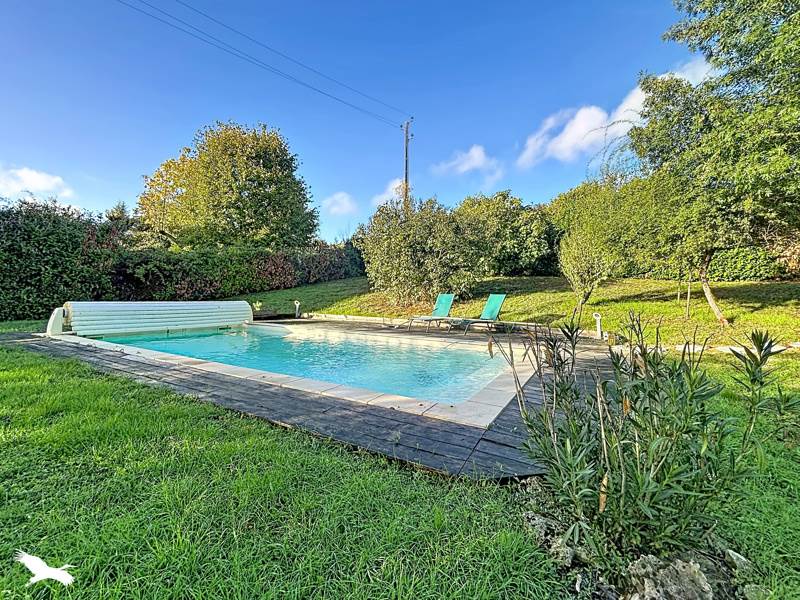 Vente Maison Thiviers - 8 pièces -189 m² - (24800)