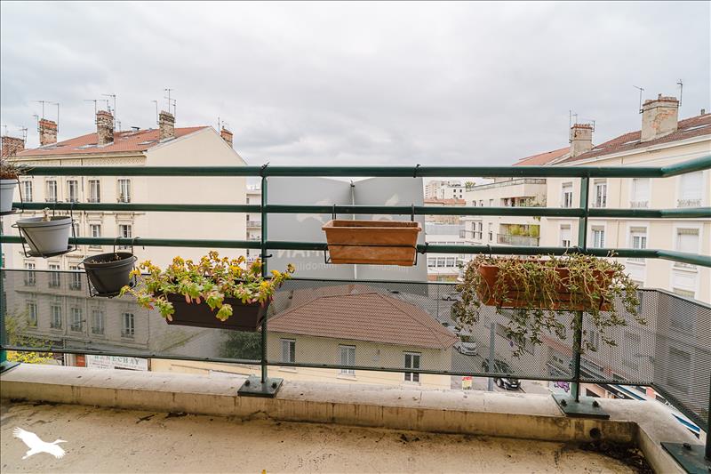 Vente Appartement VILLEURBANNE - 3 pièces -62 m² - (69100)