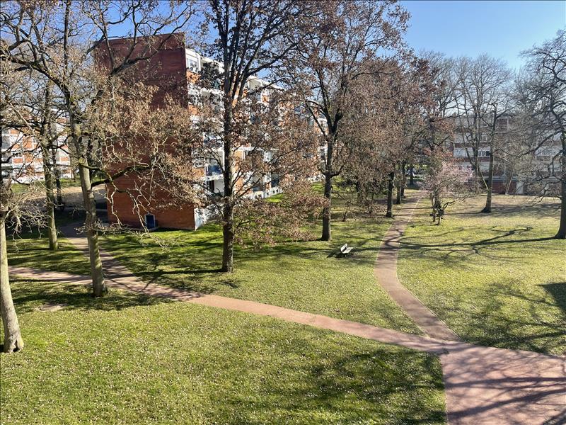 Vente Appartement AUBERGENVILLE - 2 pièces -45 m² - (78410)