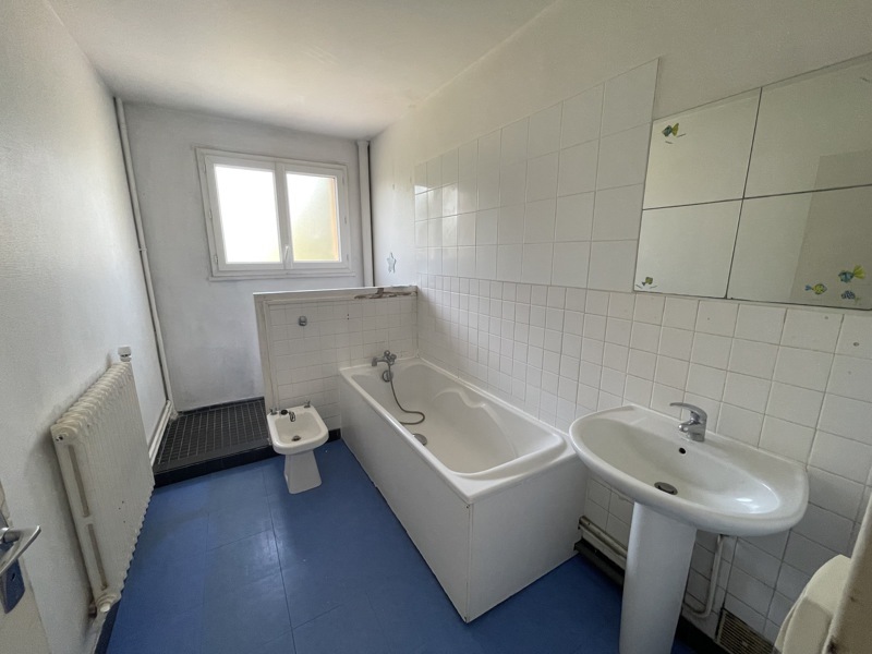 Vente Appartement AUBERGENVILLE - 3 pièces -70 m² - (78410)