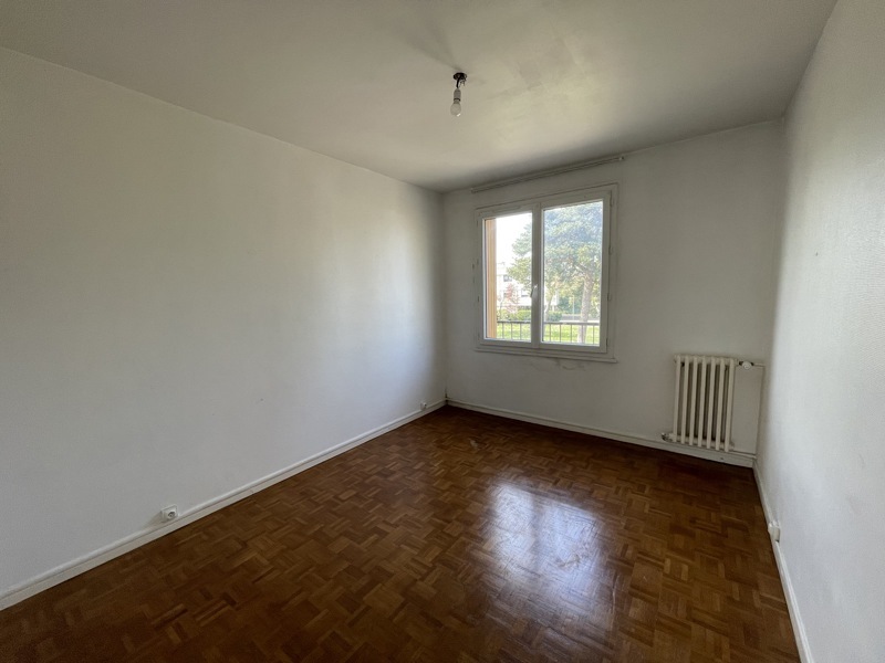 Vente Appartement AUBERGENVILLE - 3 pièces -70 m² - (78410)