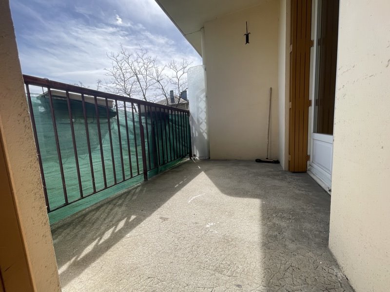 Vente Appartement AUBERGENVILLE - 3 pièces -70 m² - (78410)