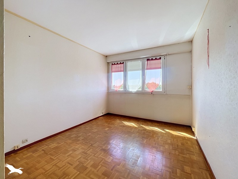 Vente Appartement AUBERGENVILLE - 5 pièces -90 m² - (78410)