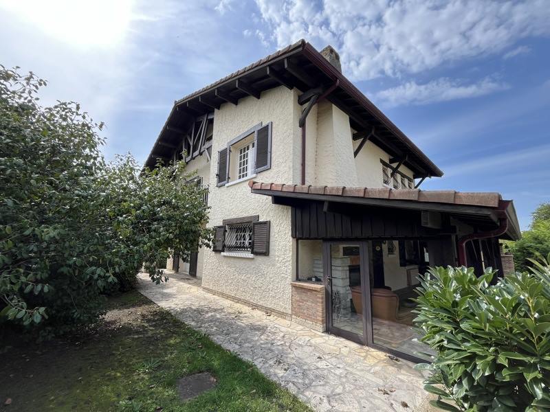 Vente Maison BIGANOS - 5 pièces -210 m² - (33380)