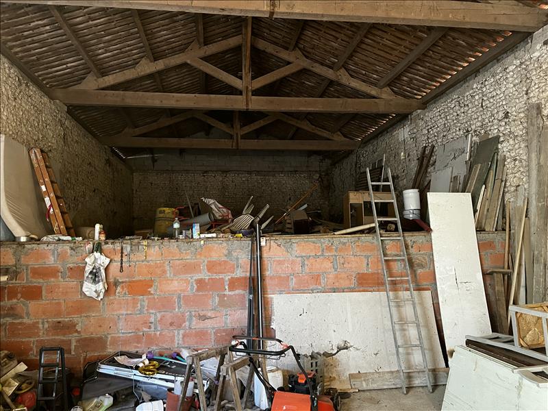 Vente Grange BARRET - 2 pièces -120 m² - (16300)