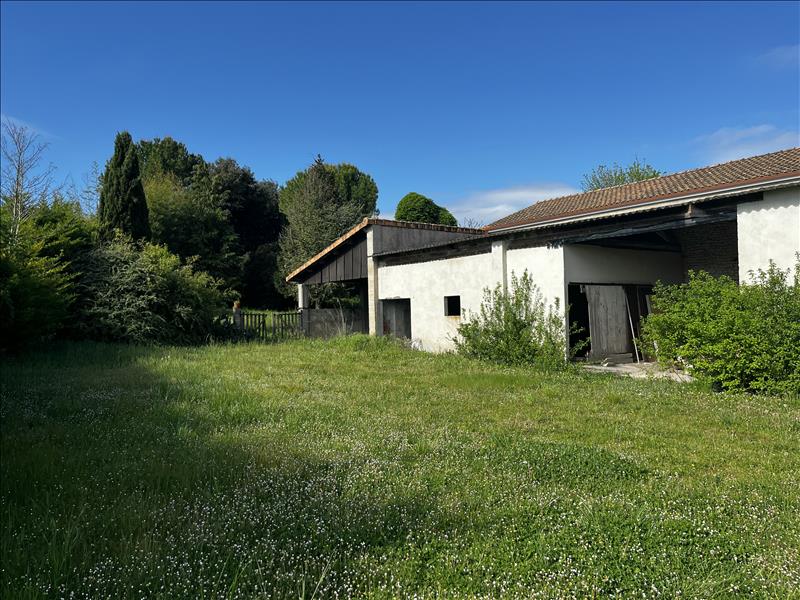 Vente Grange BARRET - 2 pièces -120 m² - (16300)