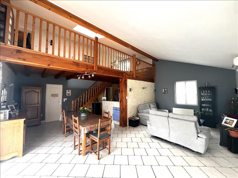 Vente Maison CHAMPAGNE VIGNY - 3 pièces -154 m² - (16250)