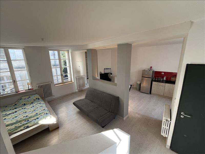 Vente Immeuble BARBEZIEUX ST HILAIRE - -  155 m² - (16300)