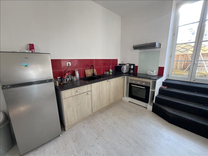 Vente Immeuble BARBEZIEUX ST HILAIRE - -  155 m² - (16300)