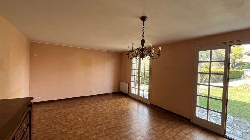 Vente Maison BARBEZIEUX ST HILAIRE - 5 pièces -142 m² - (16300)