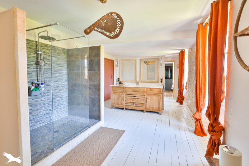 Vente Maison VAL DES VIGNES - 9 pièces -317 m² - (16250)