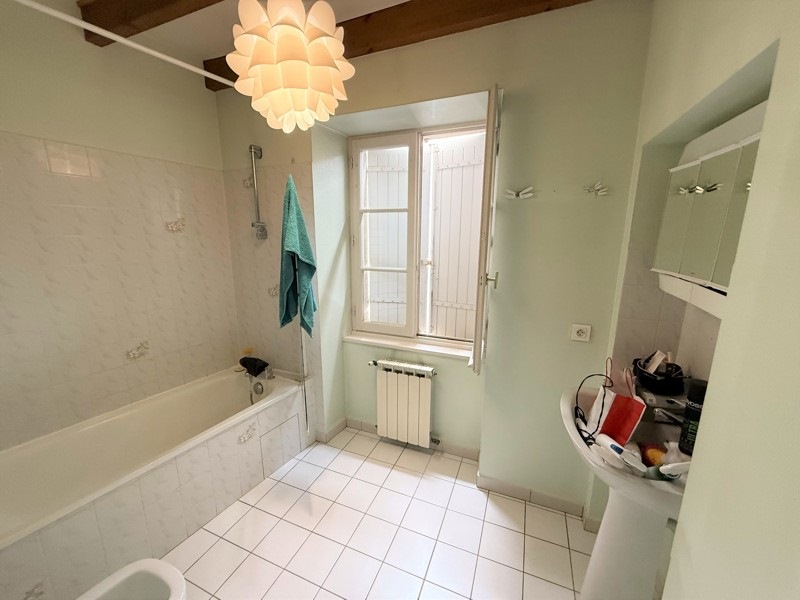 Vente Maison BARBEZIEUX ST HILAIRE - 4 pièces -94 m² - (16300)