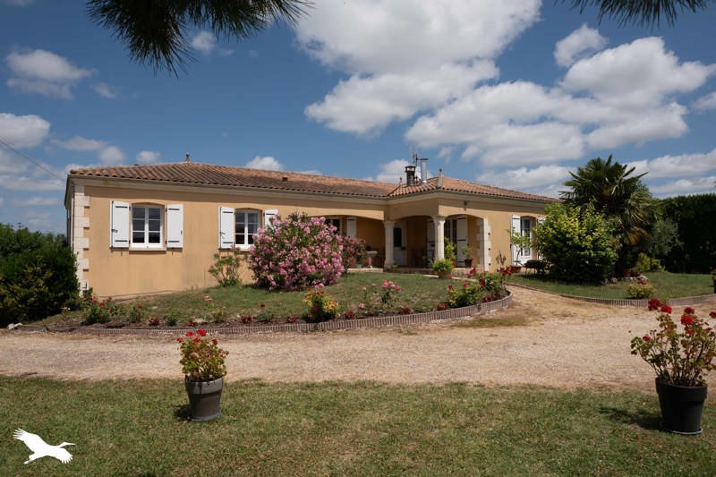 Vente Maison BELLEVIGNE - 5 pièces -134 m² - (16120)