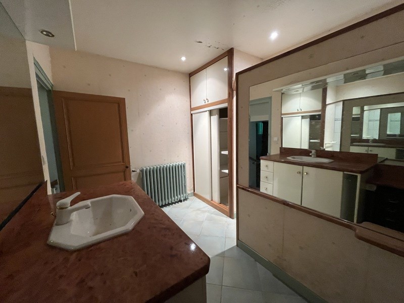 Vente Maison BARBEZIEUX ST HILAIRE - 5 pièces -152 m² - (16300)