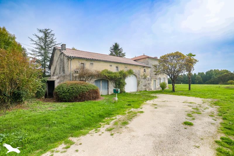 Vente Maison LACHAISE - 5 pièces -122 m² - (16300)