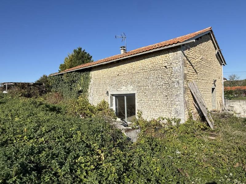 Vente Maison CHALLIGNAC - 4 pièces -111 m² - (16300)