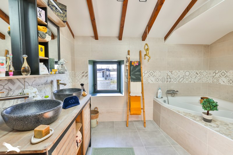 Vente Maison ST FORT SUR LE NE - 7 pièces -263 m² - (16130)