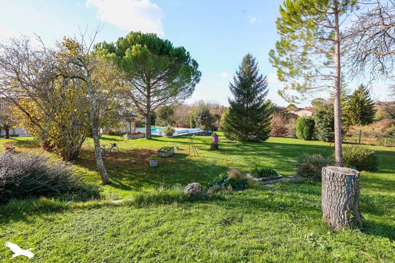 Vente Maison ST FORT SUR LE NE - 7 pièces -263 m² - (16130)