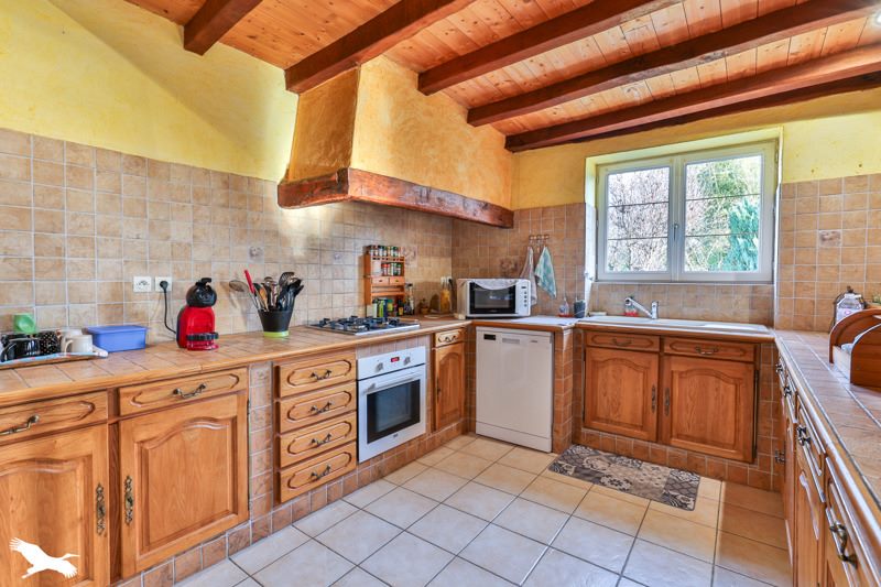 Vente Maison CHALLIGNAC - 6 pièces -170 m² - (16300)