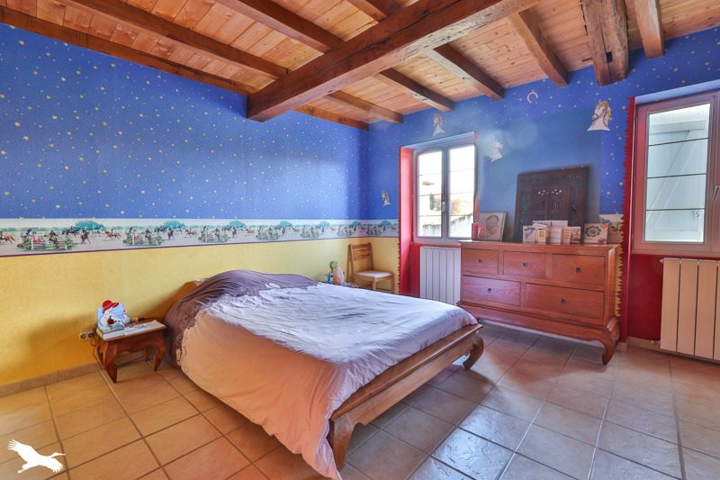 Vente Maison CHALLIGNAC - 6 pièces -170 m² - (16300)